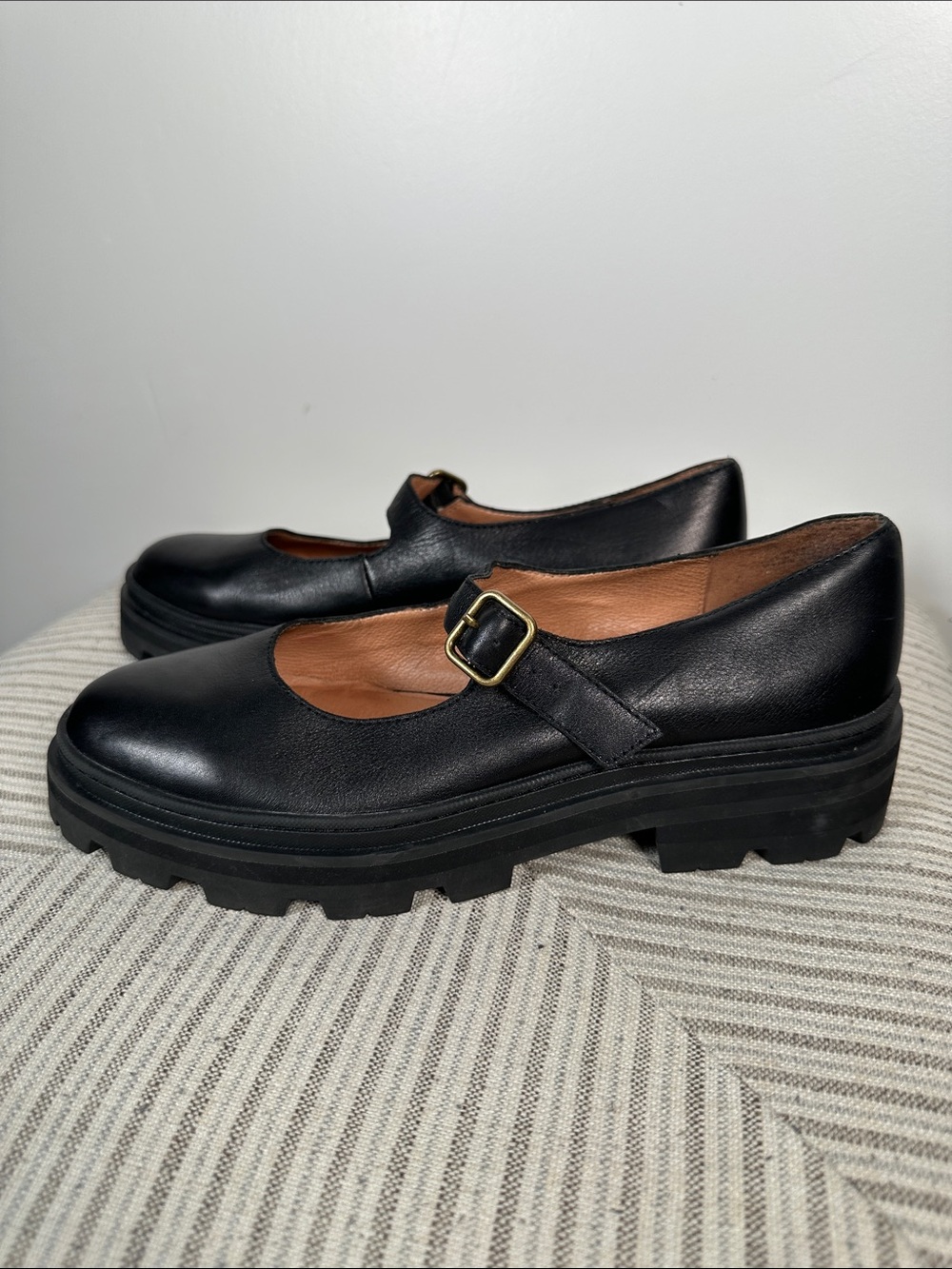 Madewell Leather Mary Jane Shoes Size 9 Black Chunky Lug Sole Buckle Flats - Picture 8 of 11